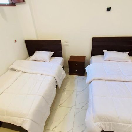 Villa Sun Wing - Guest House Luxor Buitenkant foto