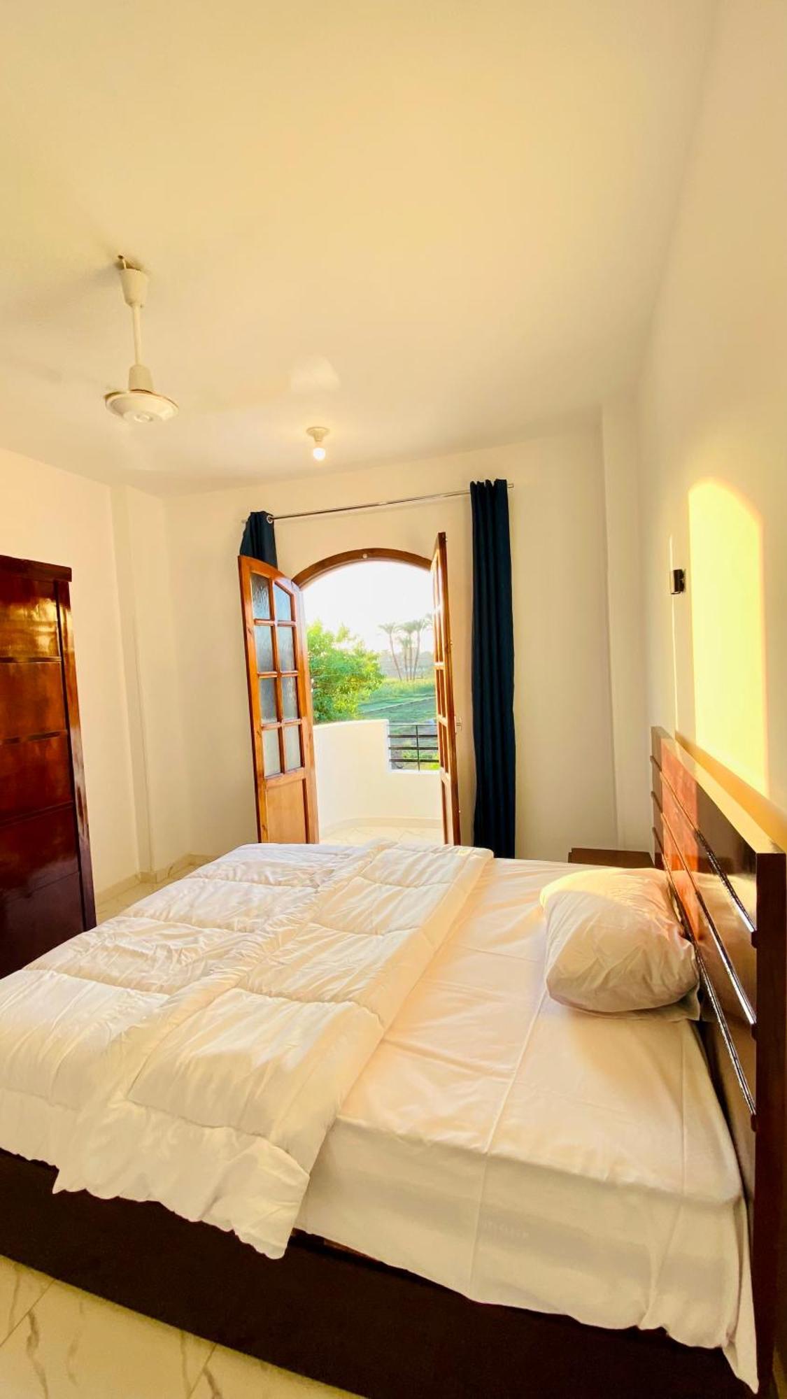 Villa Sun Wing - Guest House Luxor Buitenkant foto